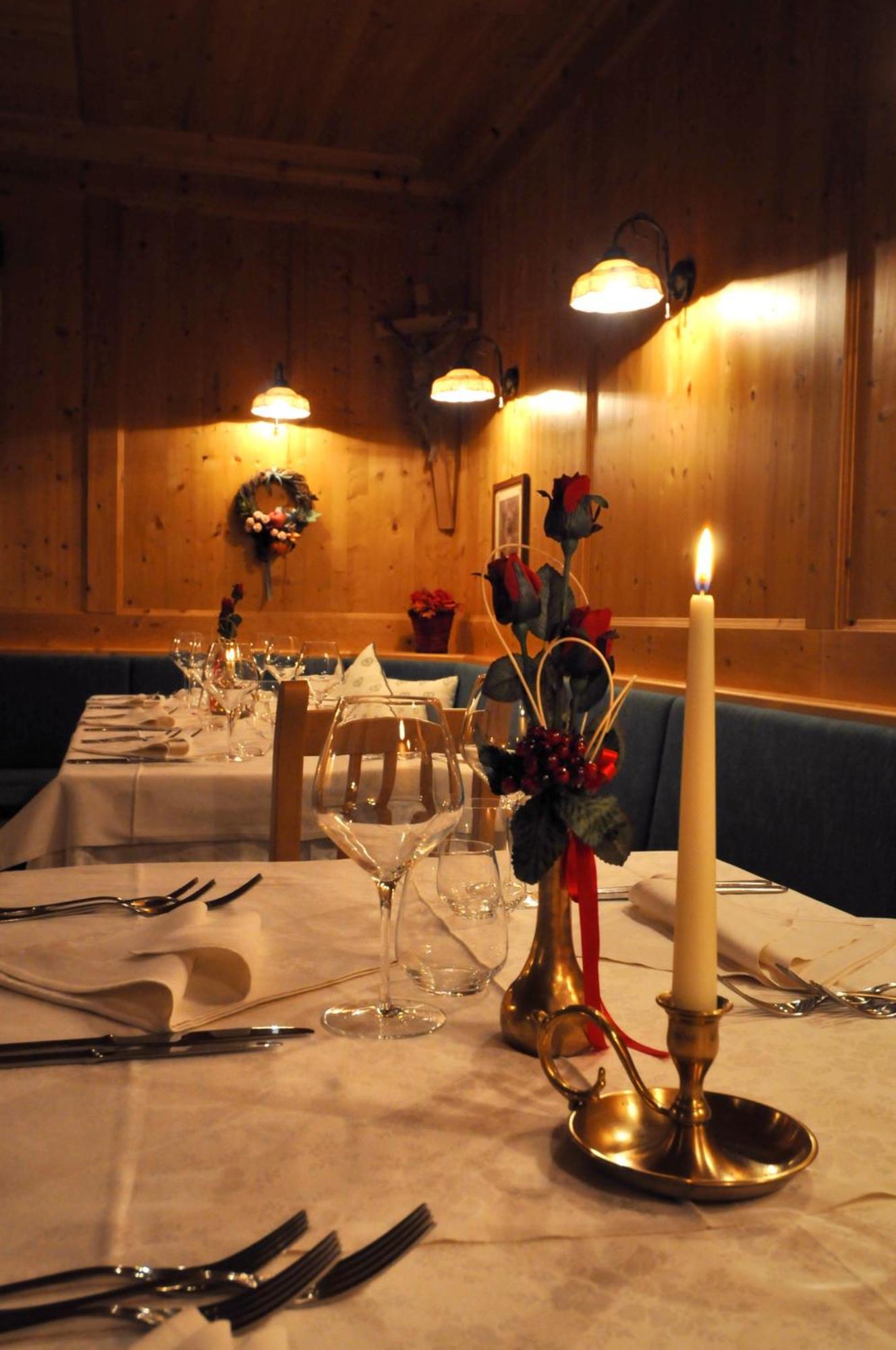 Hotel Valacia Pozza di Fassa Ngoại thất bức ảnh
