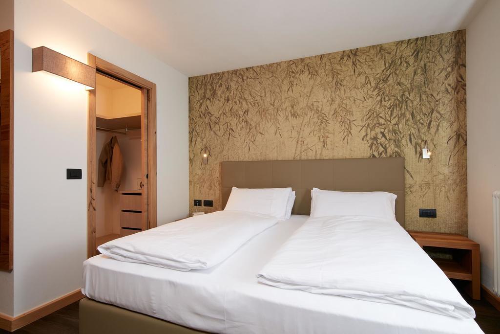 Hotel Valacia Pozza di Fassa Phòng bức ảnh